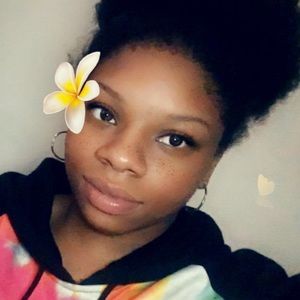 Meet your Posher, Khalilah